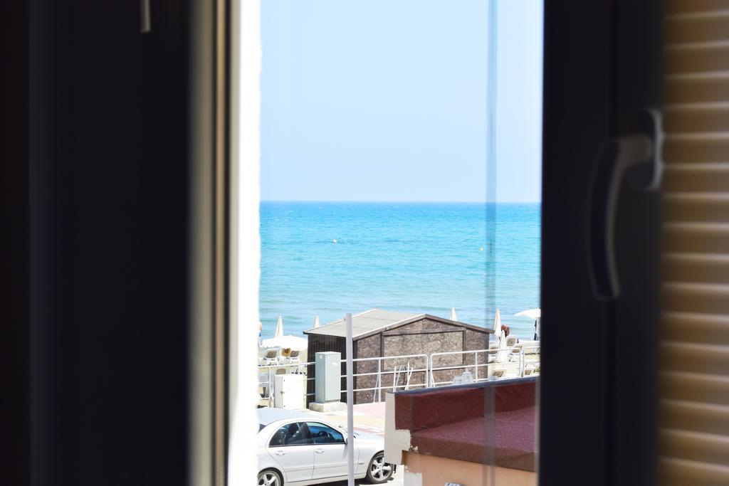 Mackenzie Beach Zen-Apartment Larnaca Exterior photo